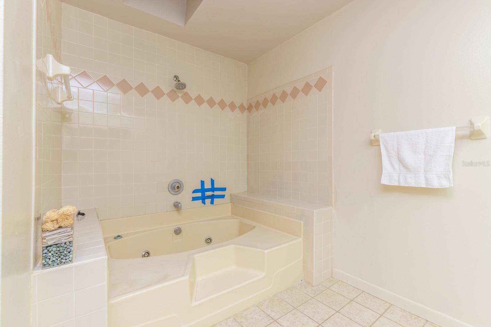 Image 17 of 42 For 745 Pinellas Bayway S 107