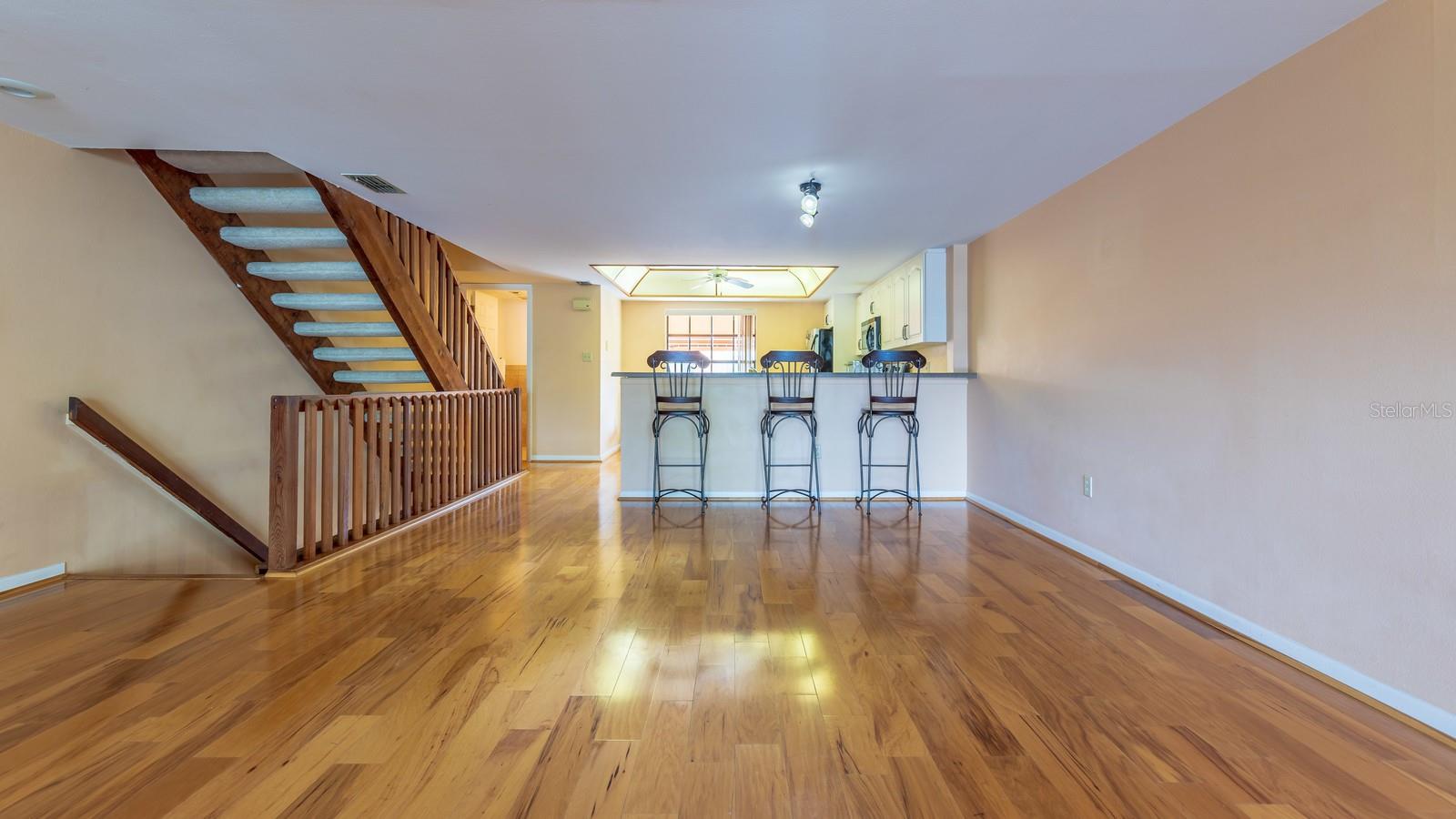 Image 7 of 42 For 745 Pinellas Bayway S 107