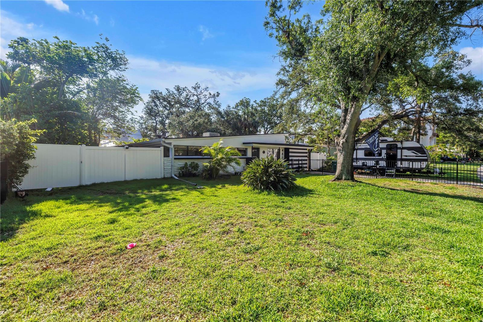 Image 2 of 36 For 489 Davis Boulevard