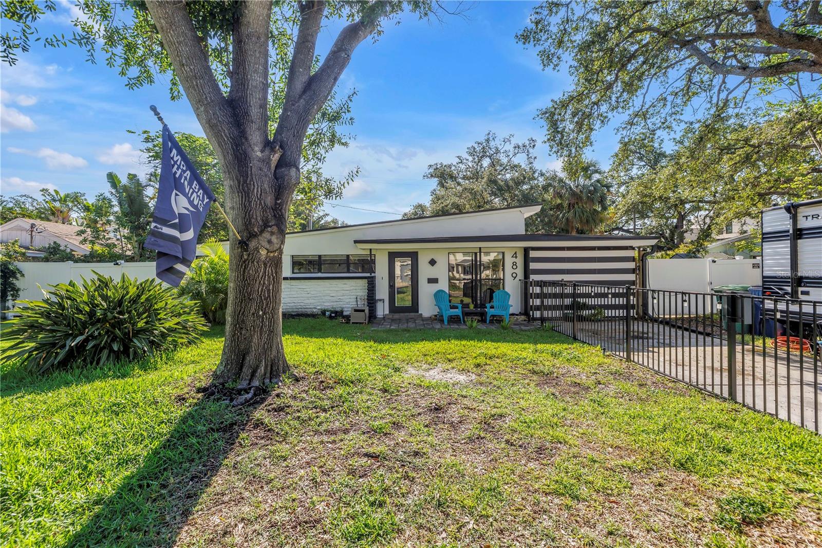 Image 3 of 36 For 489 Davis Boulevard
