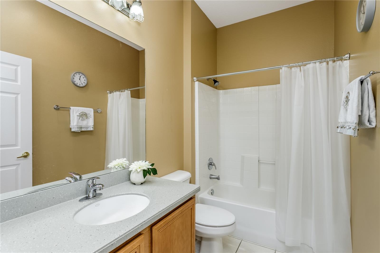 Image 16 of 28 For 21248 Diamonte Drive