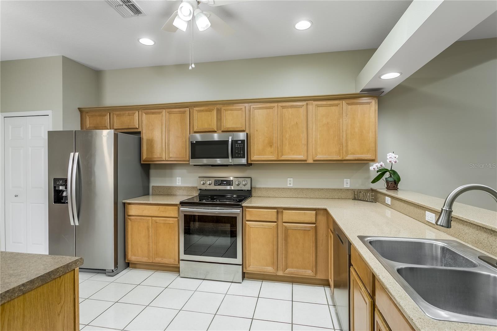 Image 6 of 28 For 21248 Diamonte Drive