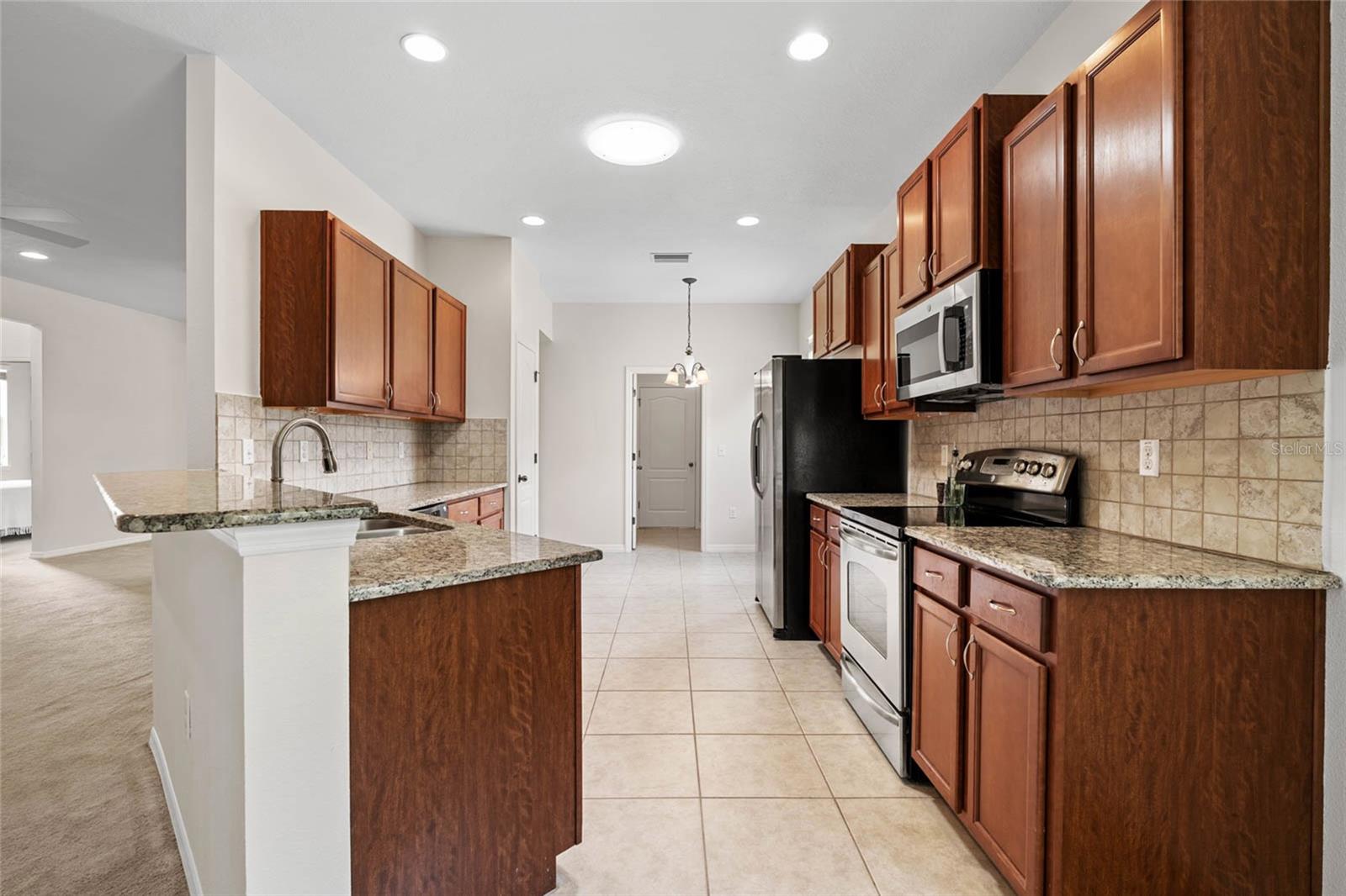 Image 15 of 59 For 11144 Paradise Point Way