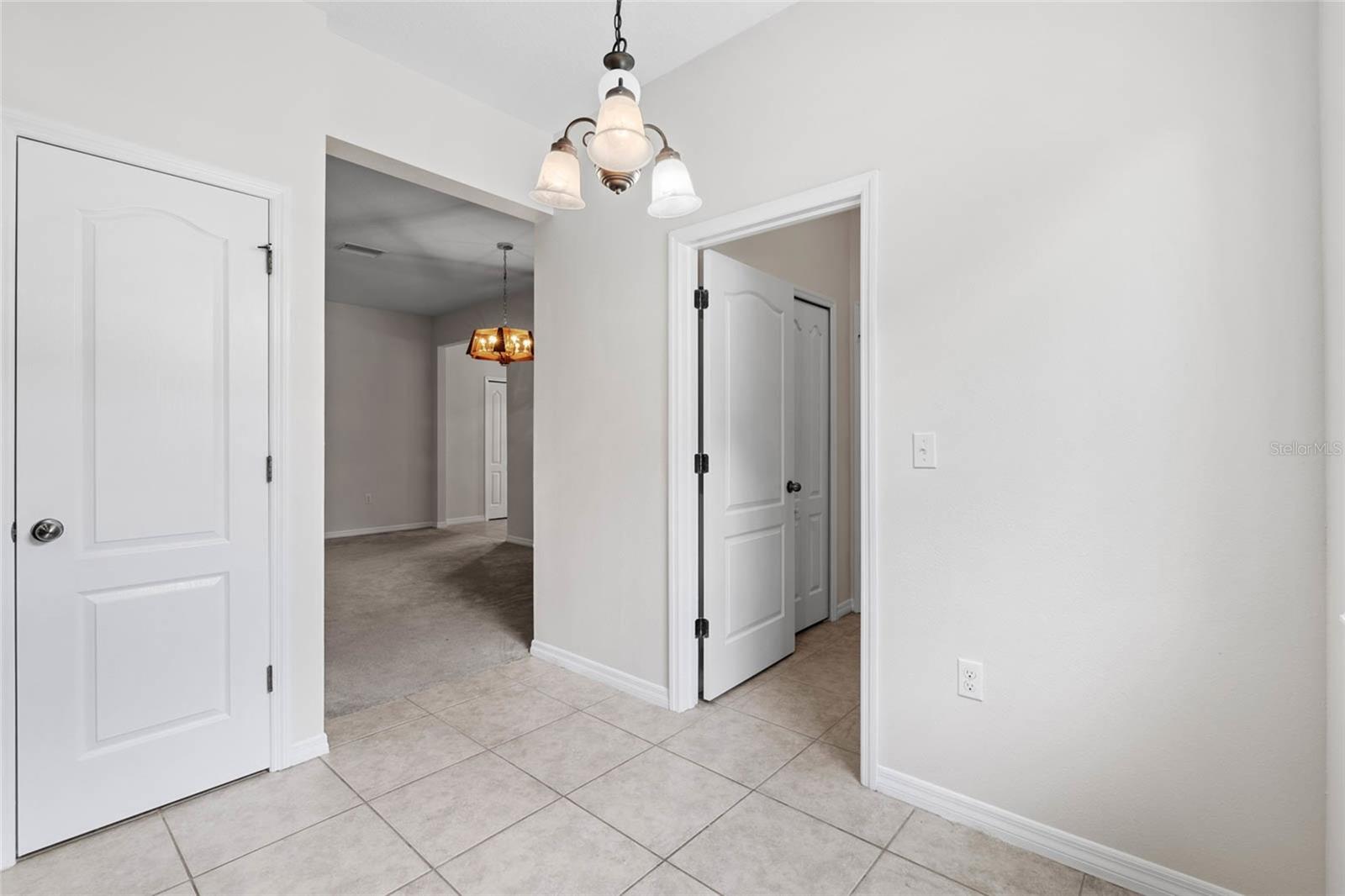 Image 7 of 59 For 11144 Paradise Point Way