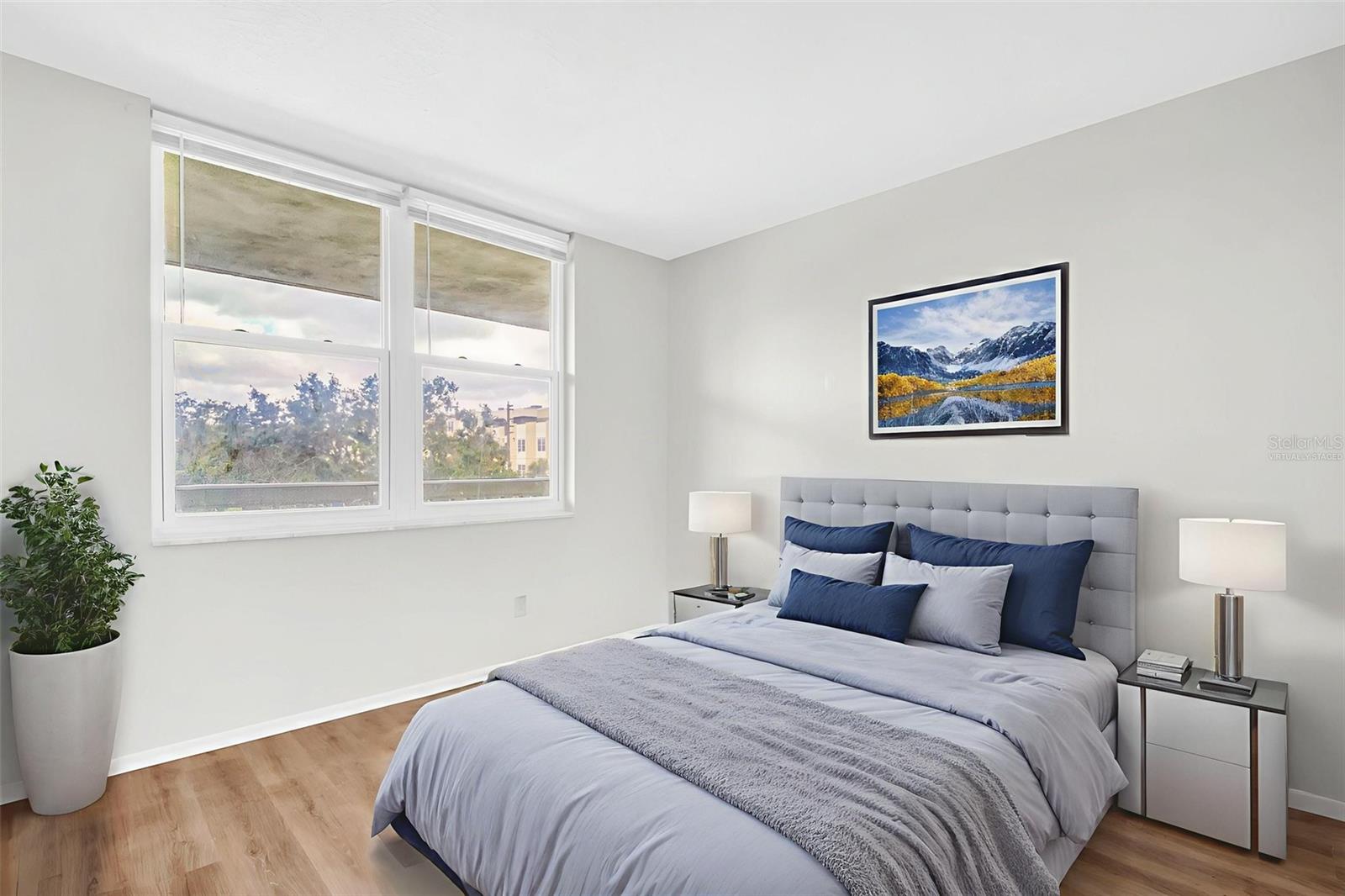 Image 14 of 55 For 4705 1st Street Ne 337