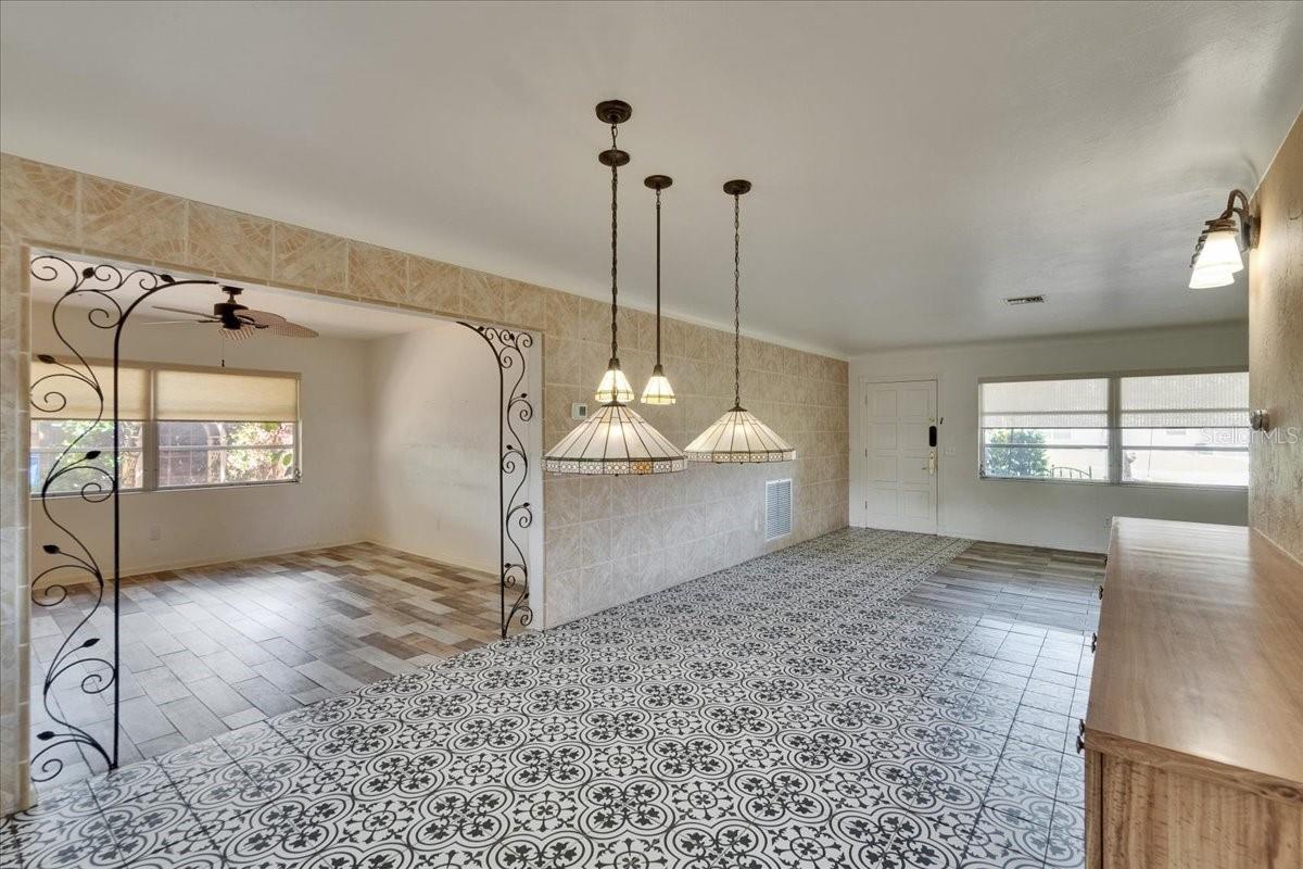 Image 11 of 41 For 1530 Erin Lane