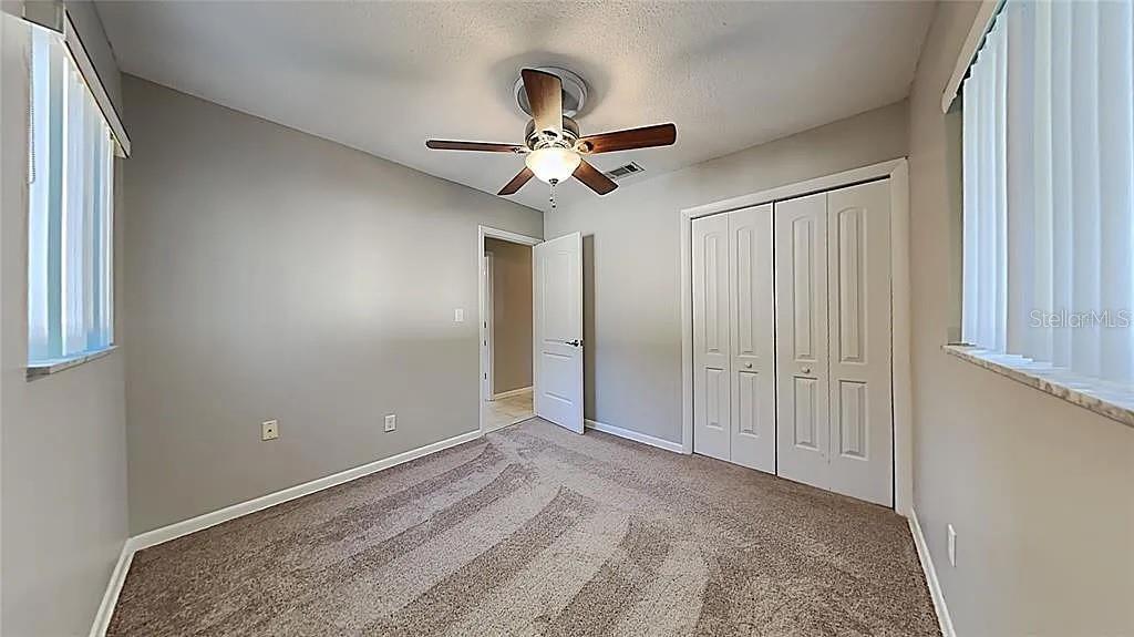Image 10 of 13 For 7481 Oak Street Ne