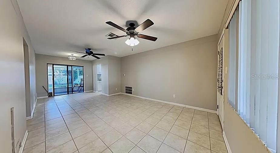 Image 2 of 13 For 7481 Oak Street Ne