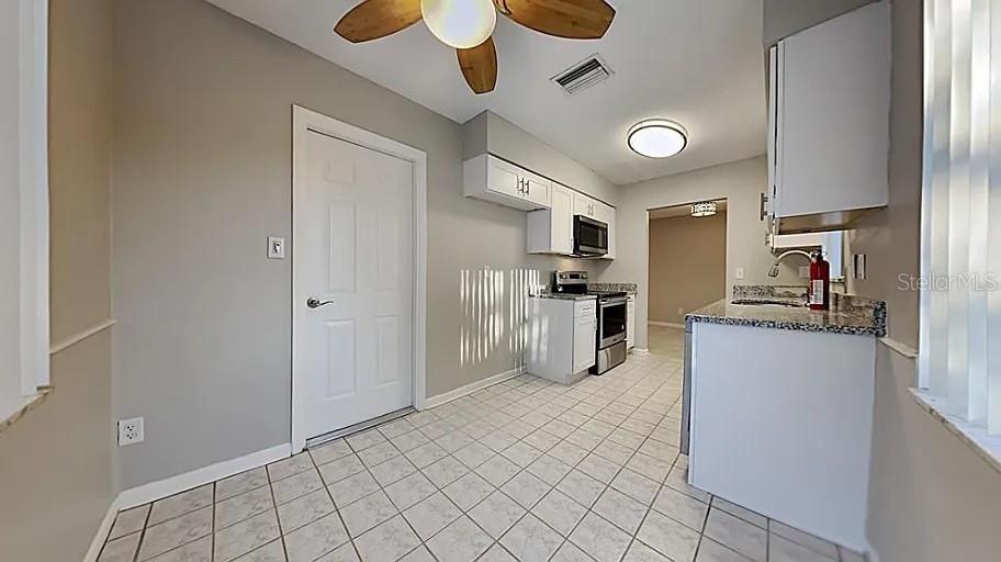 Image 5 of 13 For 7481 Oak Street Ne