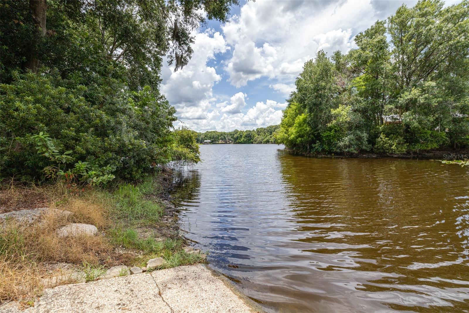 Listing photo id 20 for 9936 Perch Court