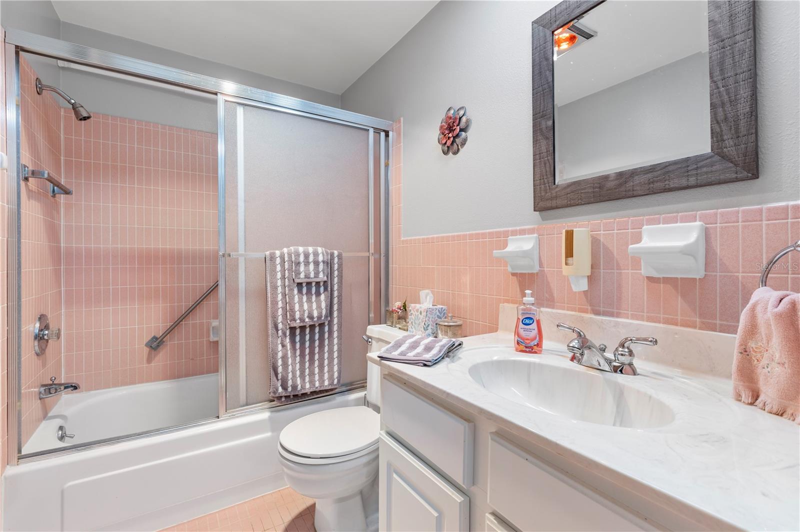 Image 18 of 41 For 6000 20th Street N 123