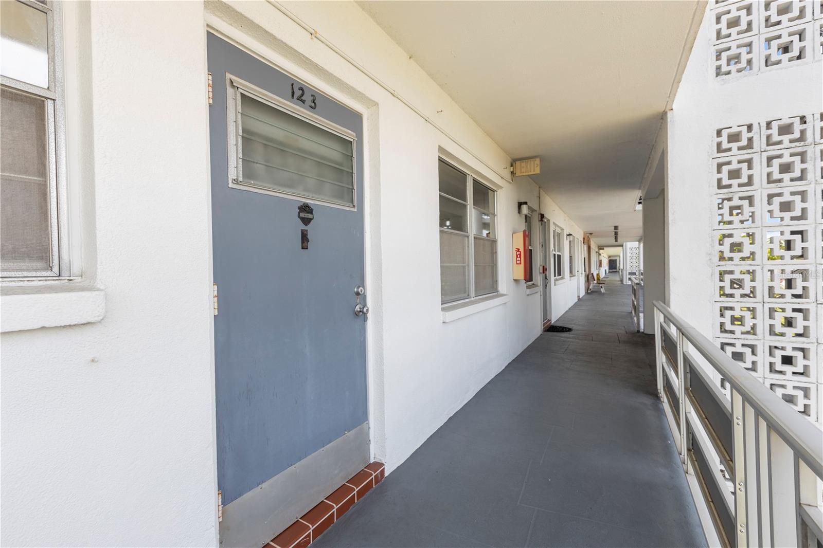 Image 21 of 41 For 6000 20th Street N 123