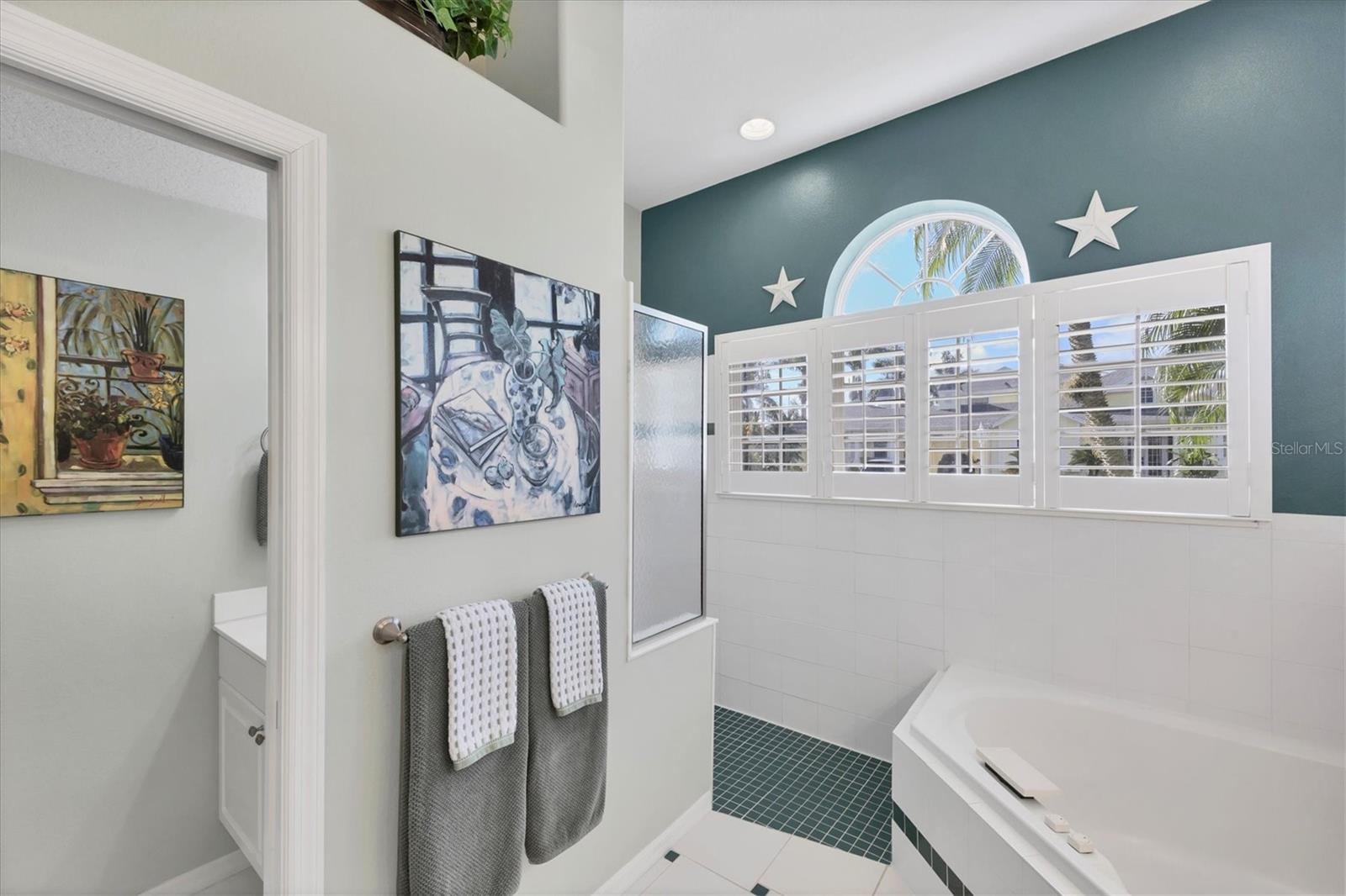 Image 43 of 71 For 4743 Spinnaker Drive