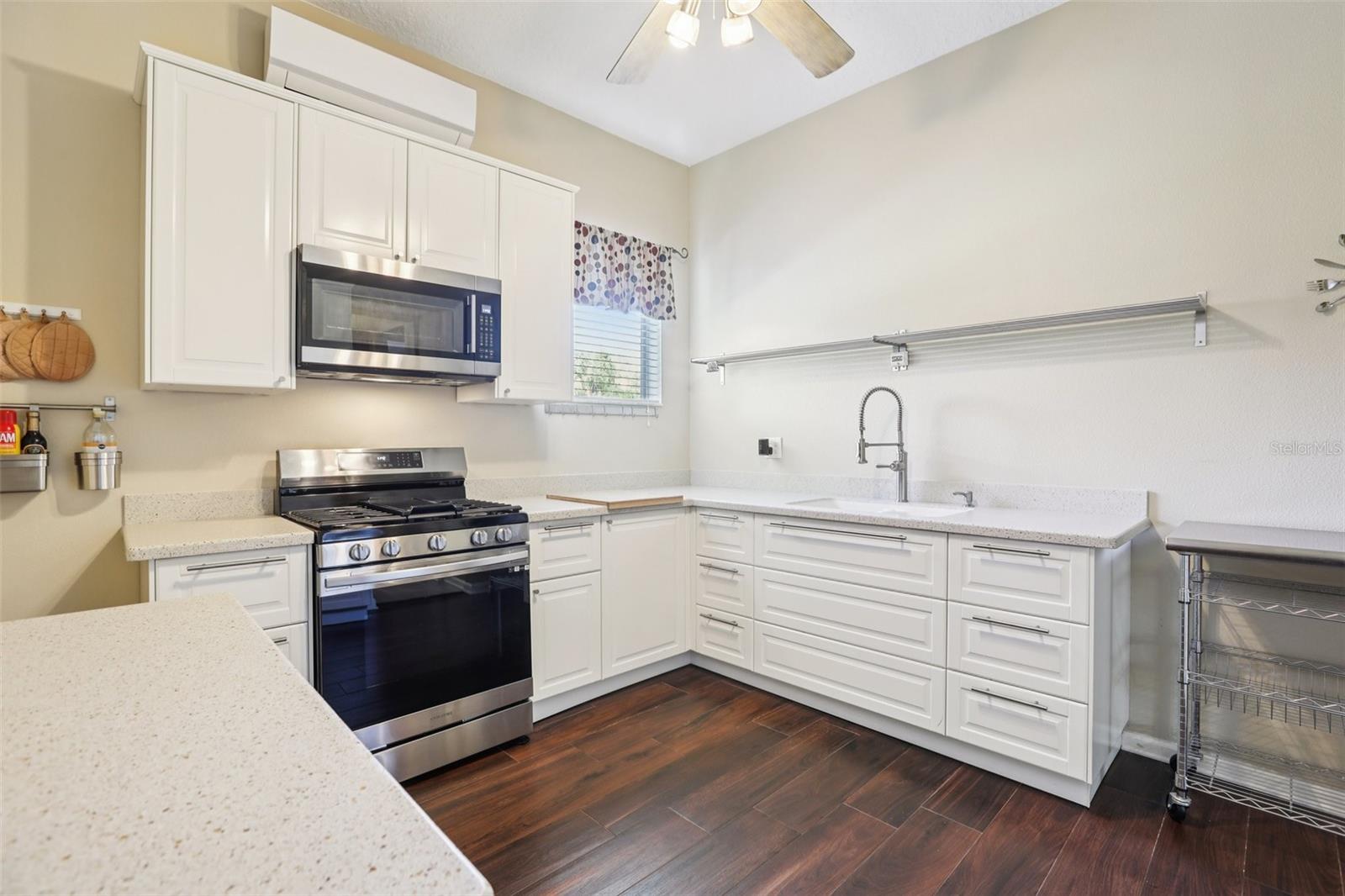 Image 13 of 48 For 25950 Risen Star Drive