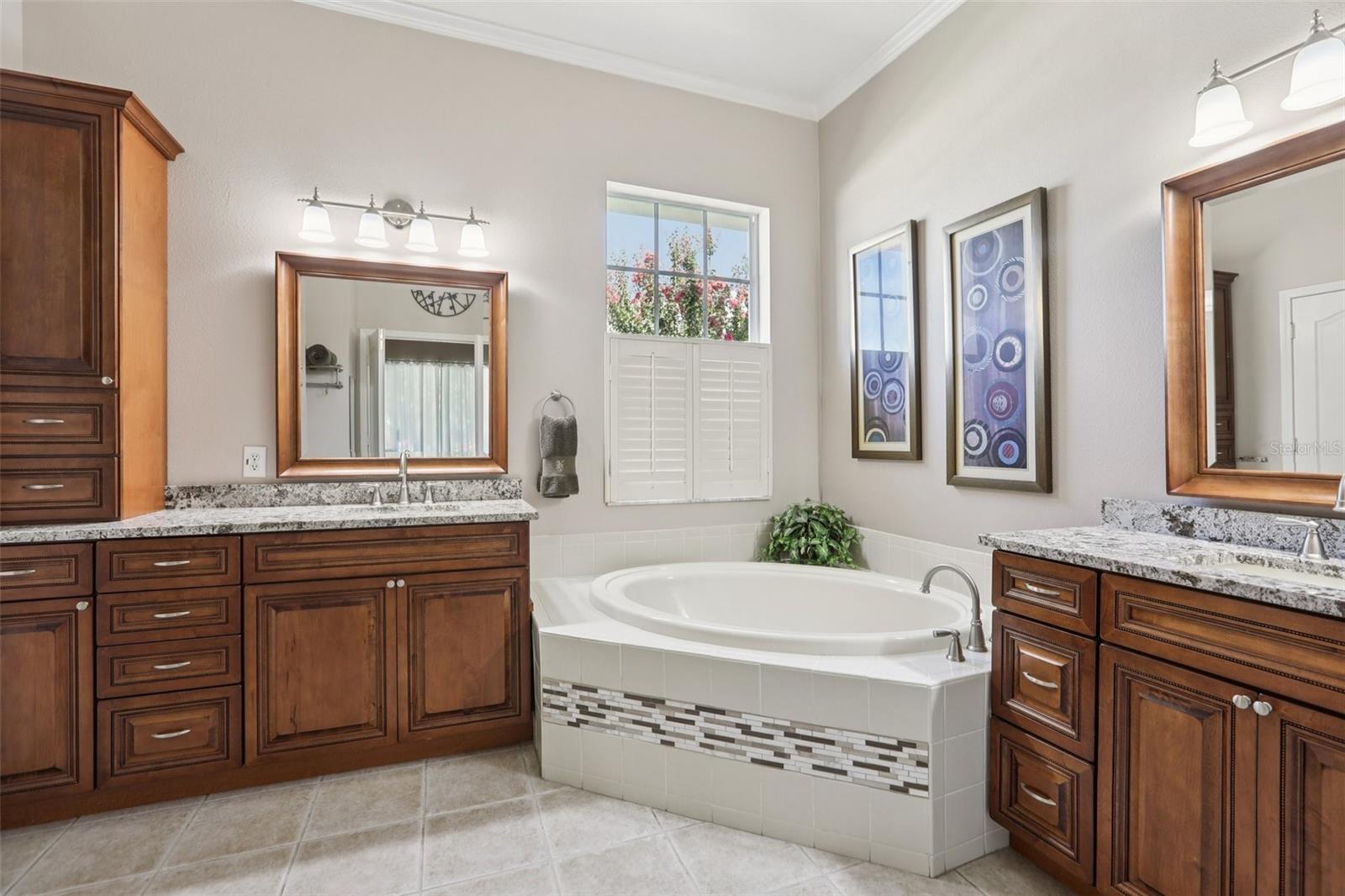 Image 19 of 48 For 25950 Risen Star Drive