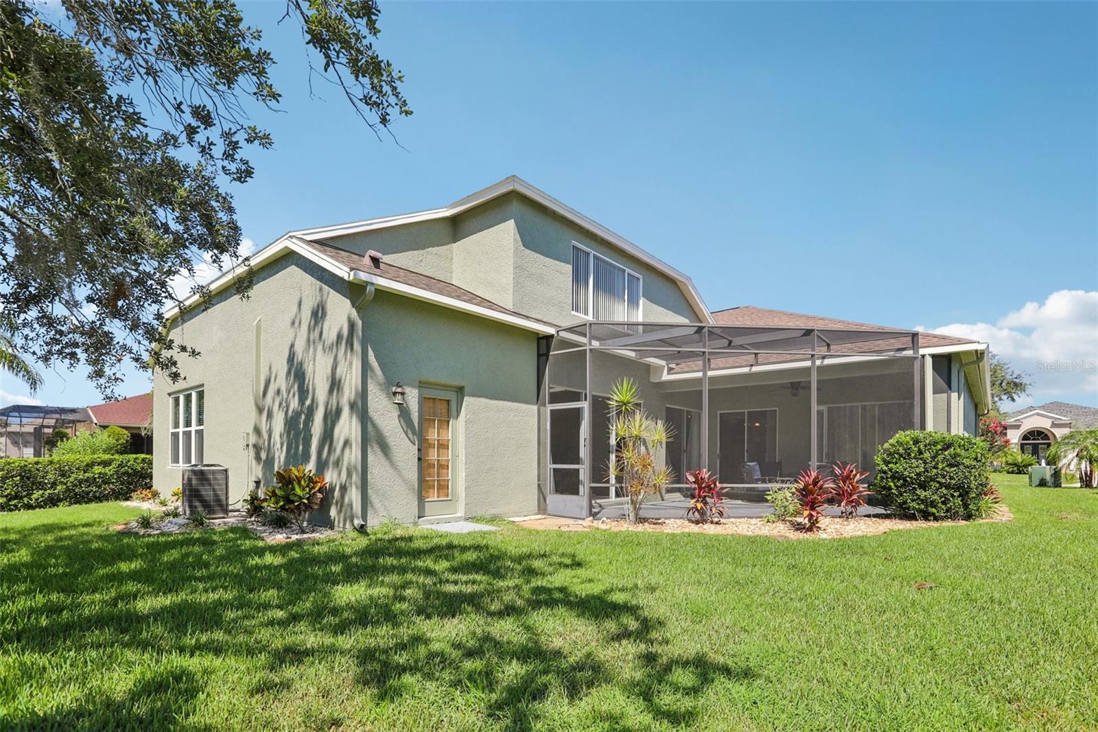 Image 33 of 48 For 25950 Risen Star Drive