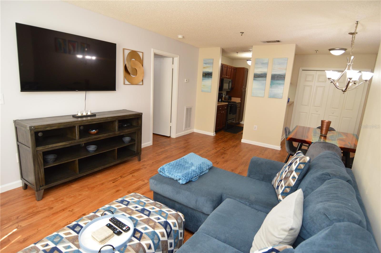 Image 11 of 80 For 11901 4th Street N 10105(furn
