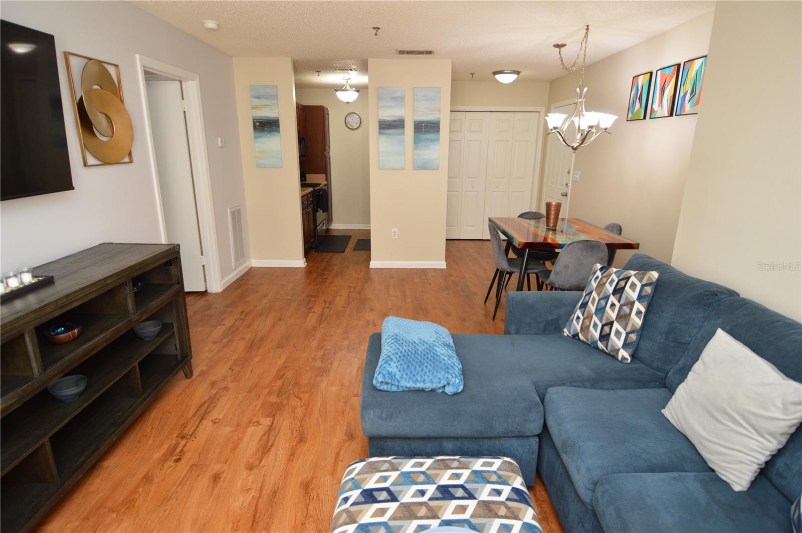 Image 12 of 80 For 11901 4th Street N 10105(furn