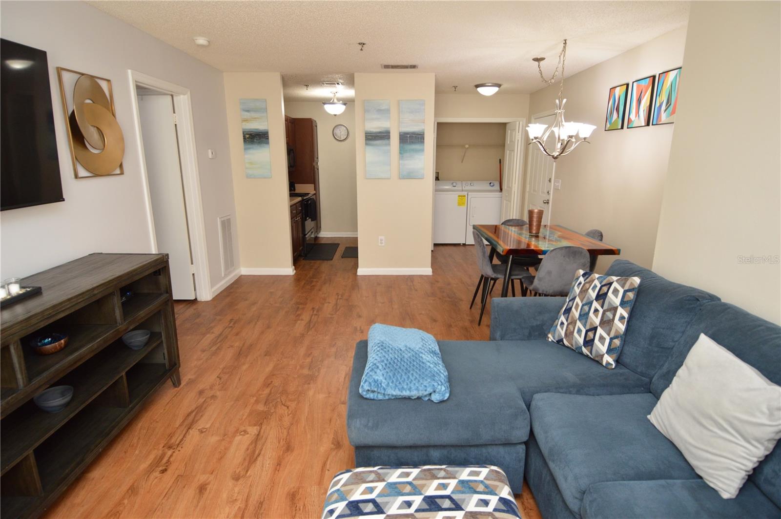 Image 6 of 80 For 11901 4th Street N 10105(furn