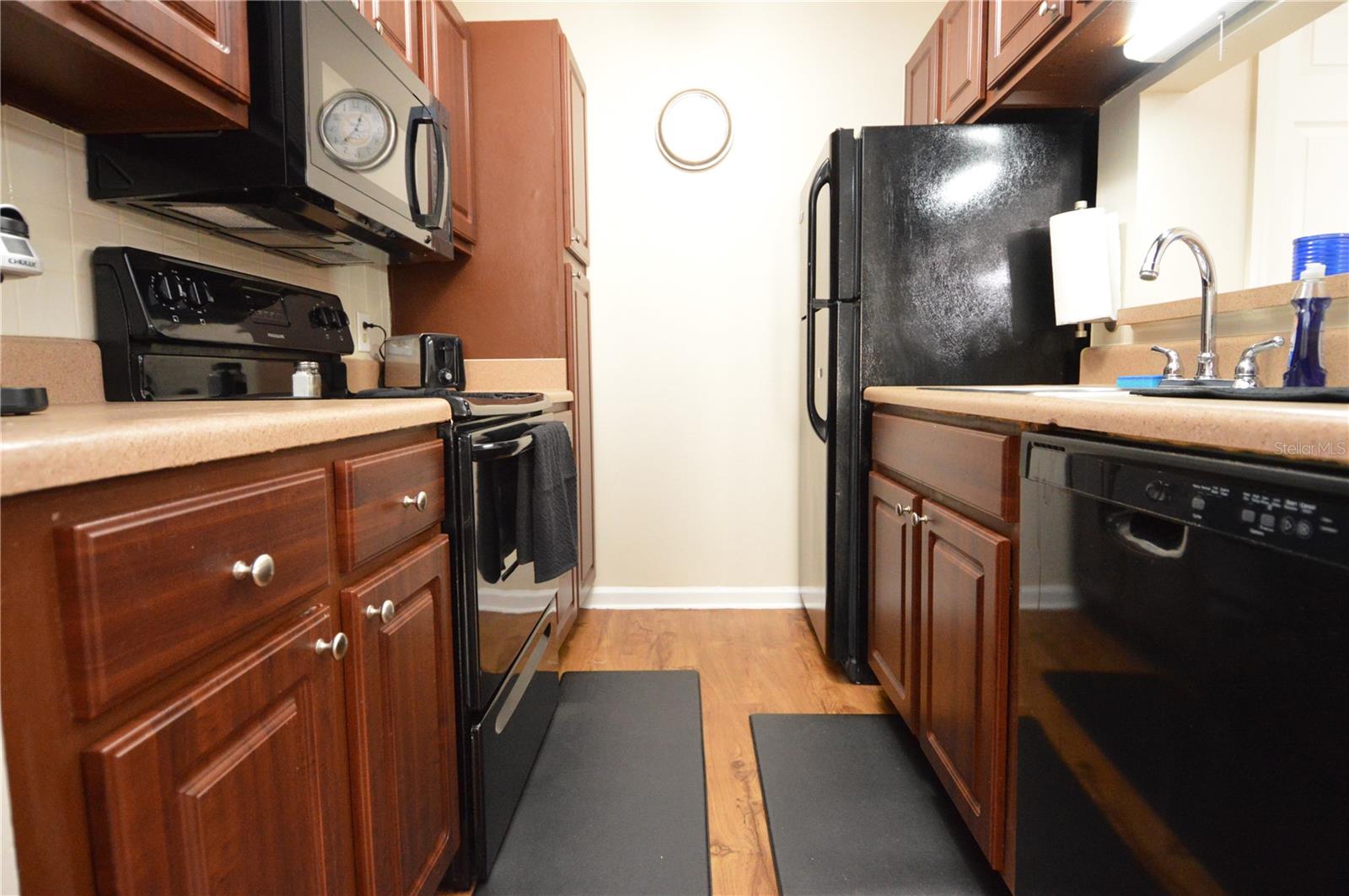 Image 8 of 80 For 11901 4th Street N 10105(furn