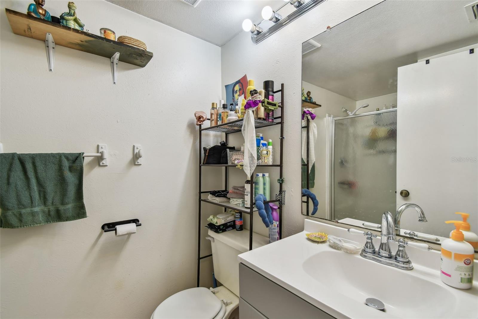 Image 9 of 80 For 6262 142nd Avenue N 1302