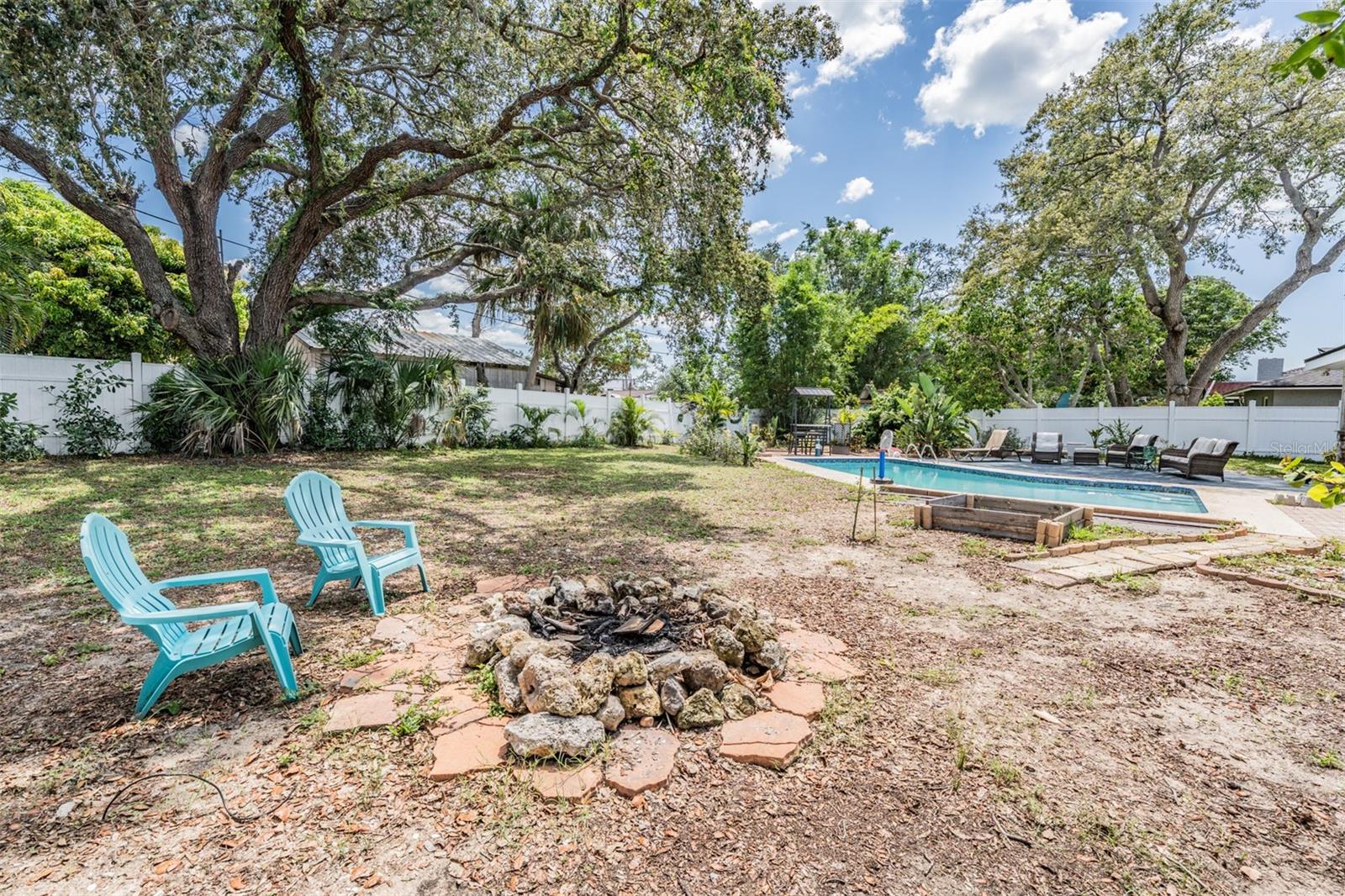 Image 32 of 43 For 1403 Tallahassee Drive