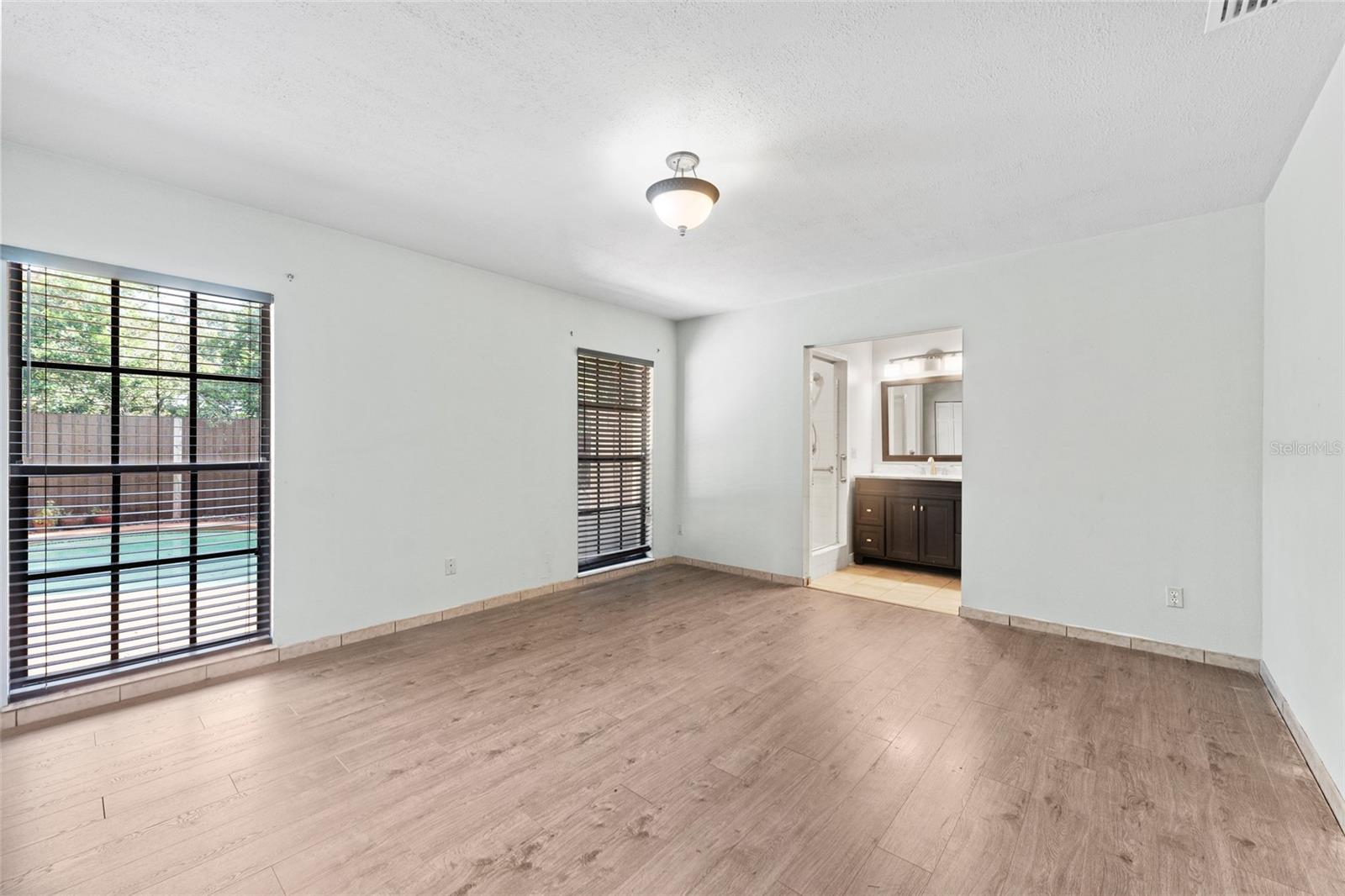 Image 23 of 40 For 3011 Lake Ellen Drive