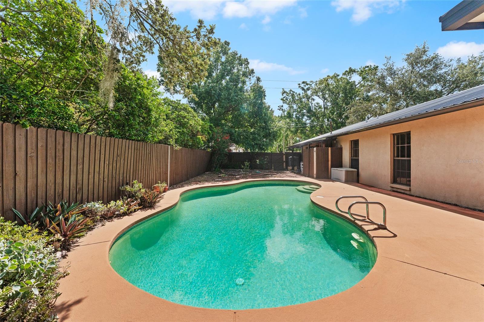 Image 31 of 40 For 3011 Lake Ellen Drive