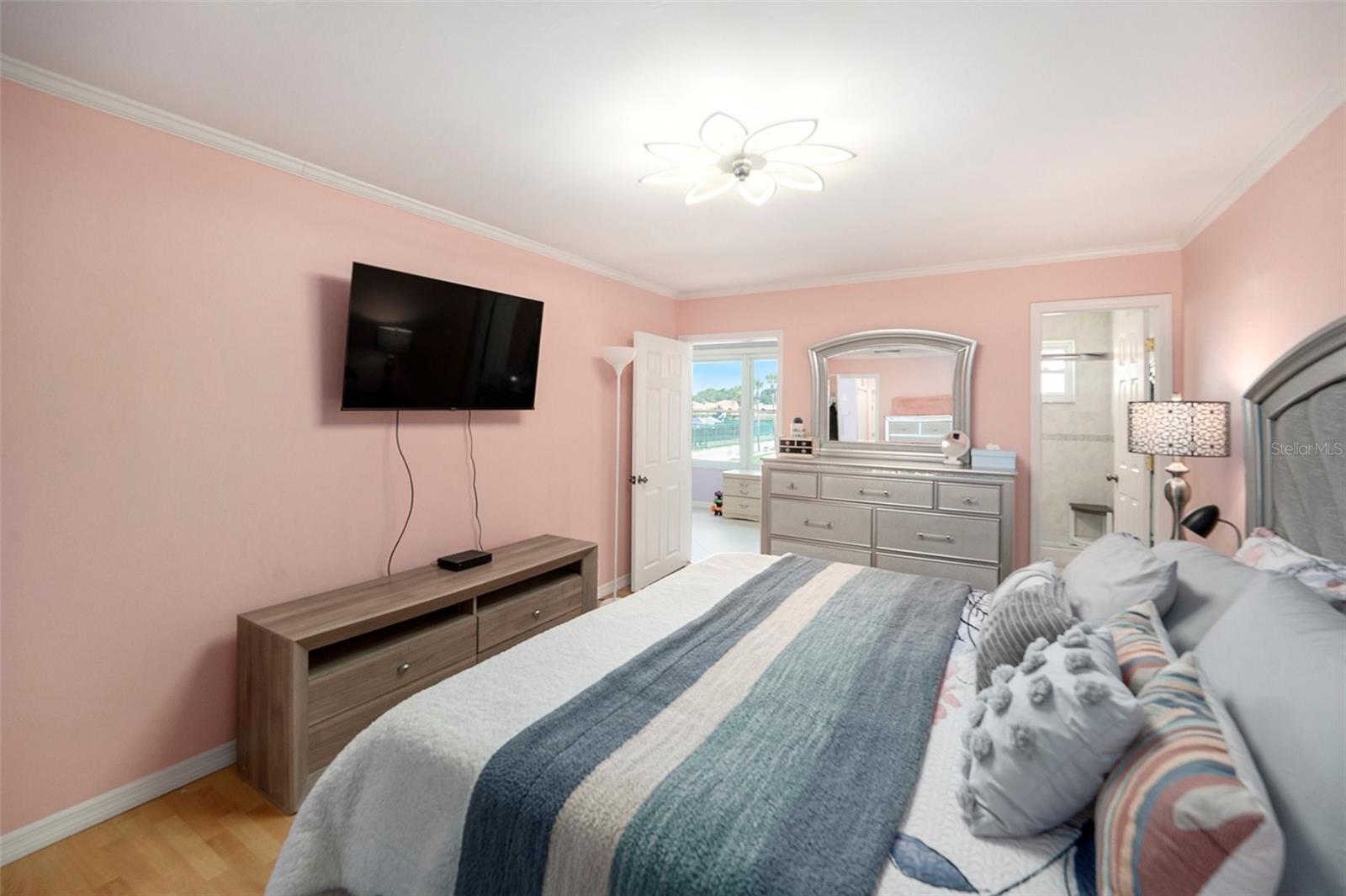 Image 19 of 50 For 2960 59th Street S 215