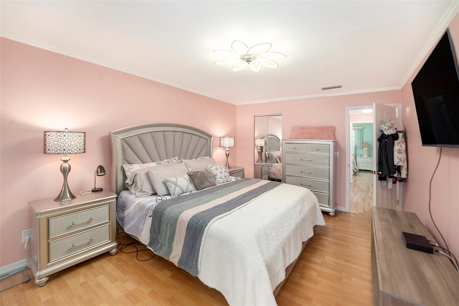 Image 20 of 50 For 2960 59th Street S 215