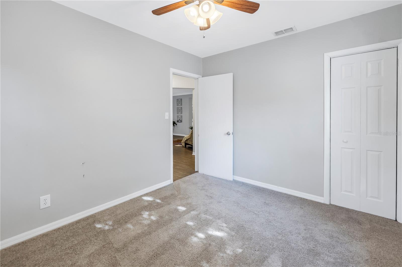 Image 40 of 61 For 610 Cordova Boulevard Ne