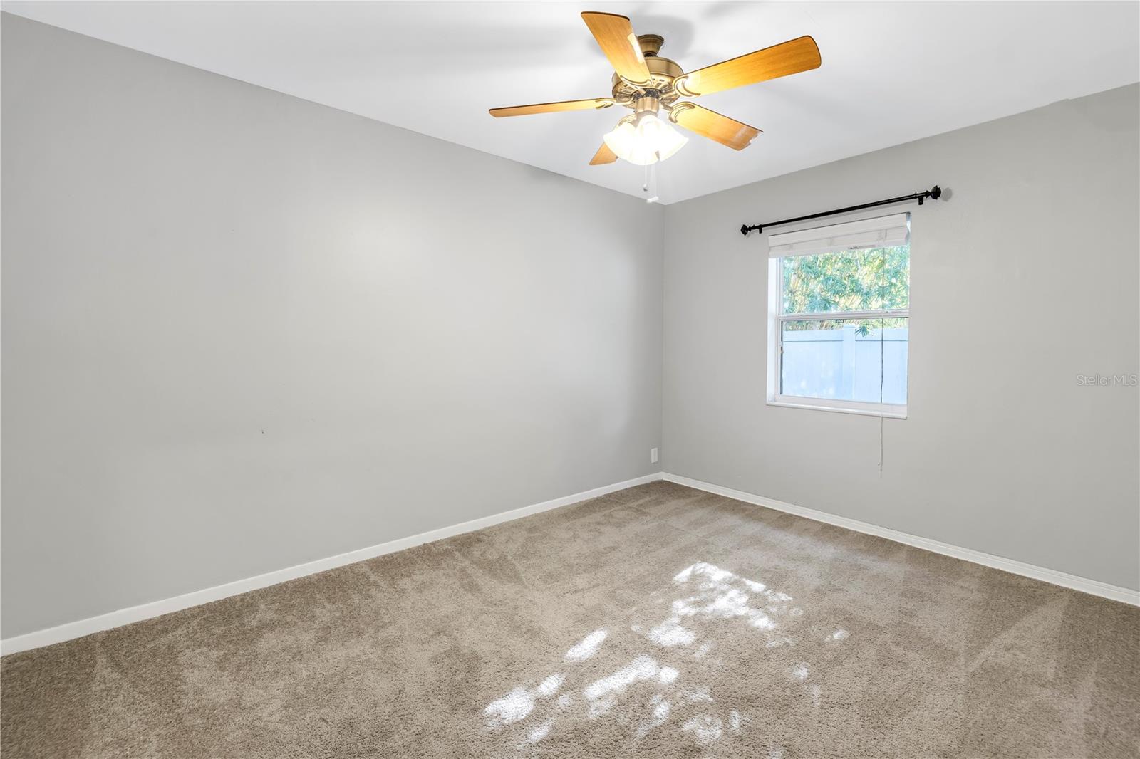 Image 42 of 61 For 610 Cordova Boulevard Ne