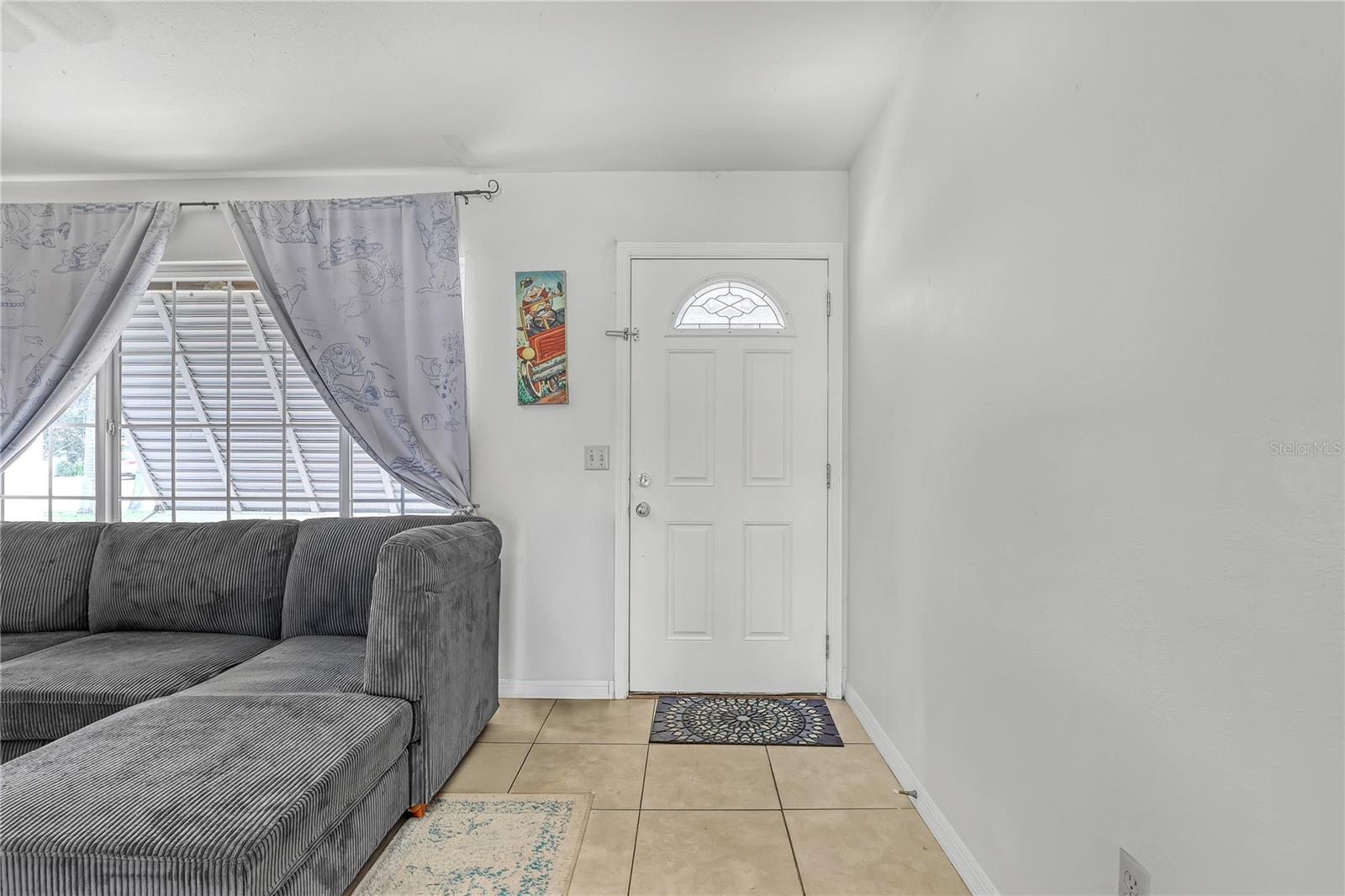 Image 6 of 48 For 1340 Mariposa Drive Ne
