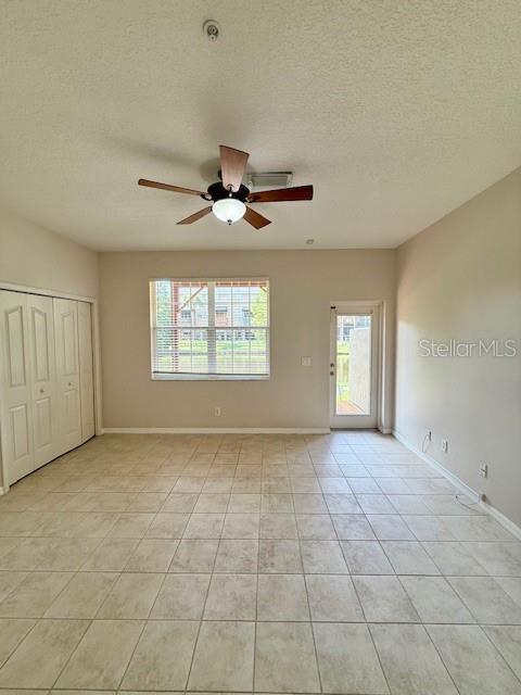Image 3 of 23 For 2947 Pointeview Drive