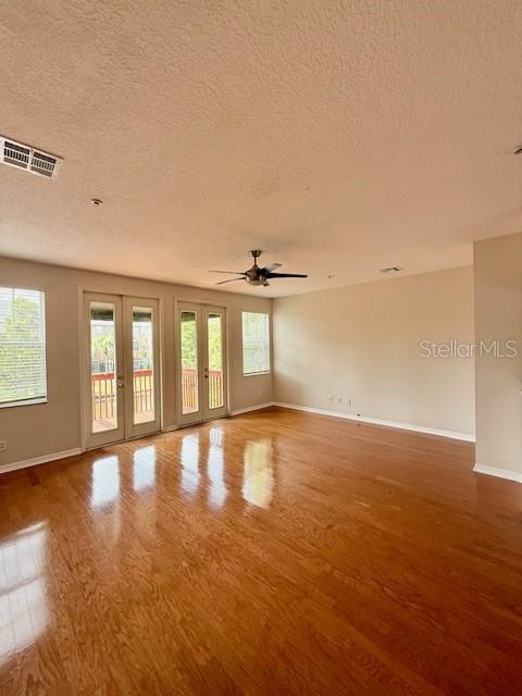 Image 8 of 23 For 2947 Pointeview Drive
