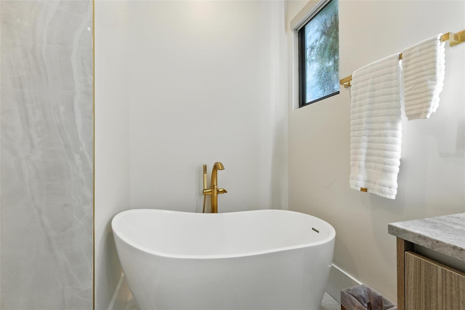 Image 31 of 34 For 5816 3rd Street