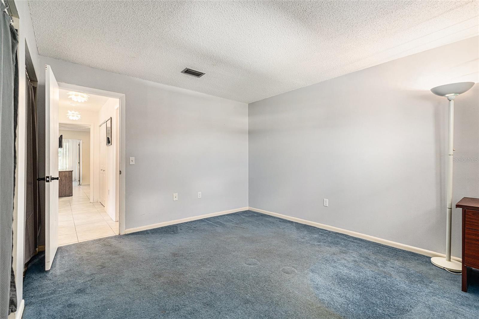 Image 9 of 19 For 5623 80th Street N 415