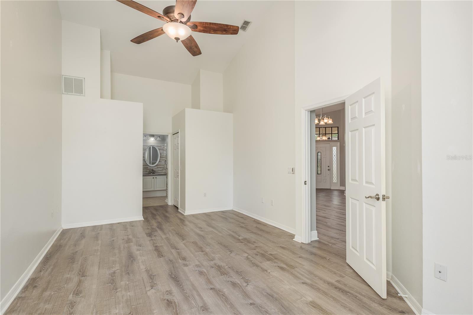 Image 22 of 57 For 9609 Brookdale Drive