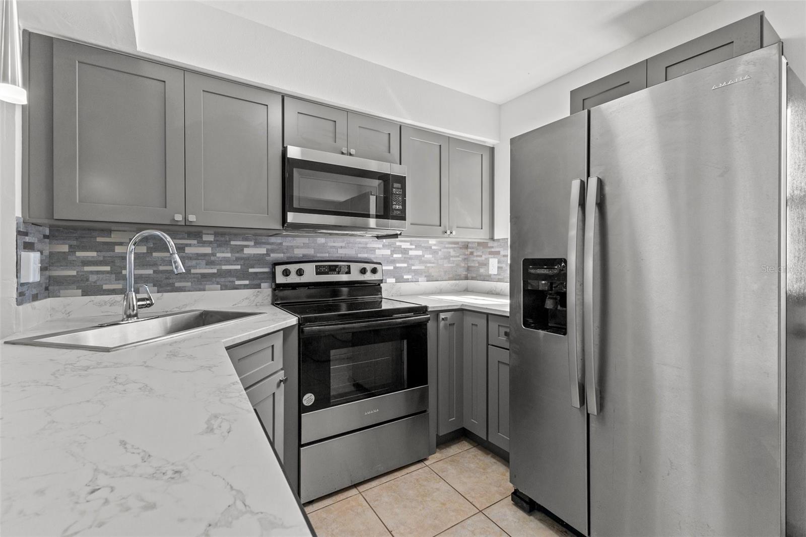 Image 10 of 26 For 6650 121st Avenue 4