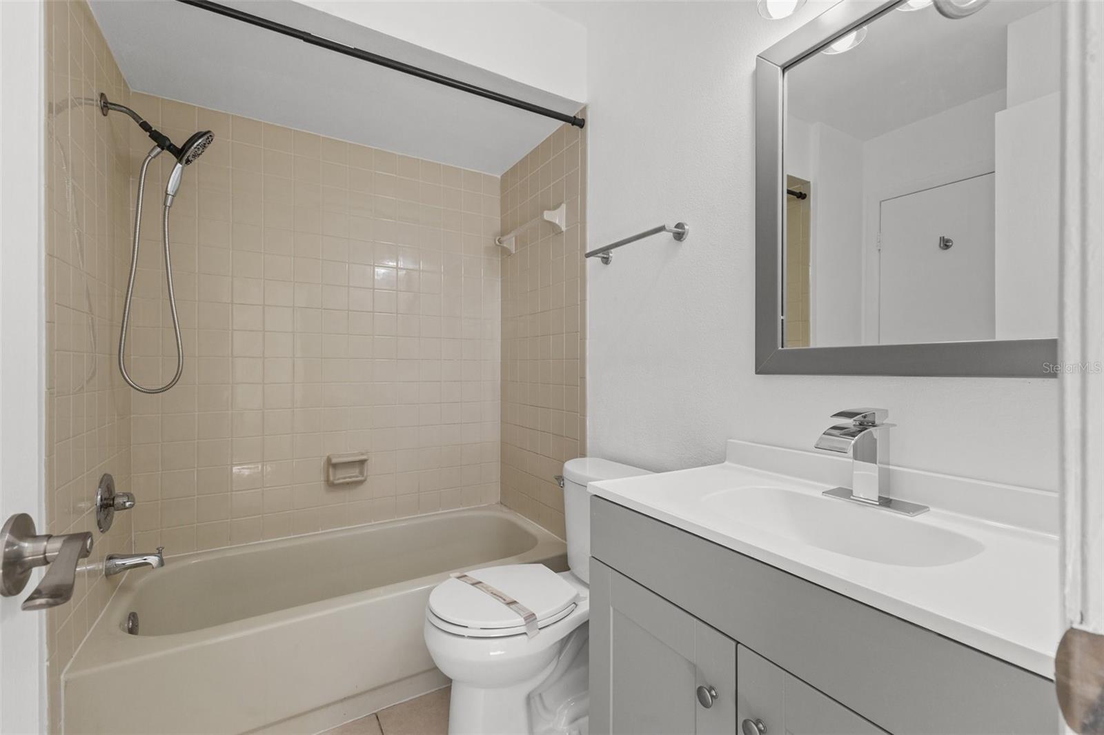 Image 15 of 26 For 6650 121st Avenue 4