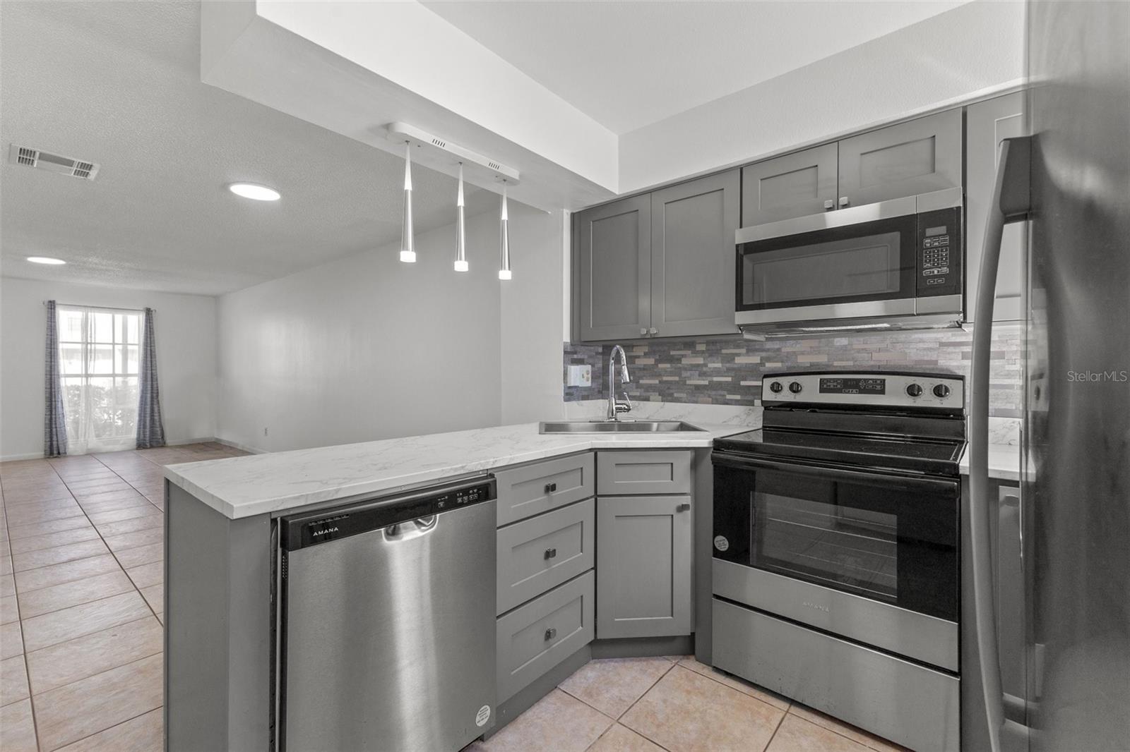 Image 9 of 26 For 6650 121st Avenue 4