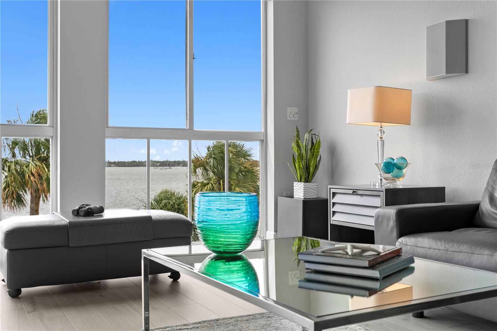 Image 12 of 67 For 4717 Dolphin Cay Lane S 303