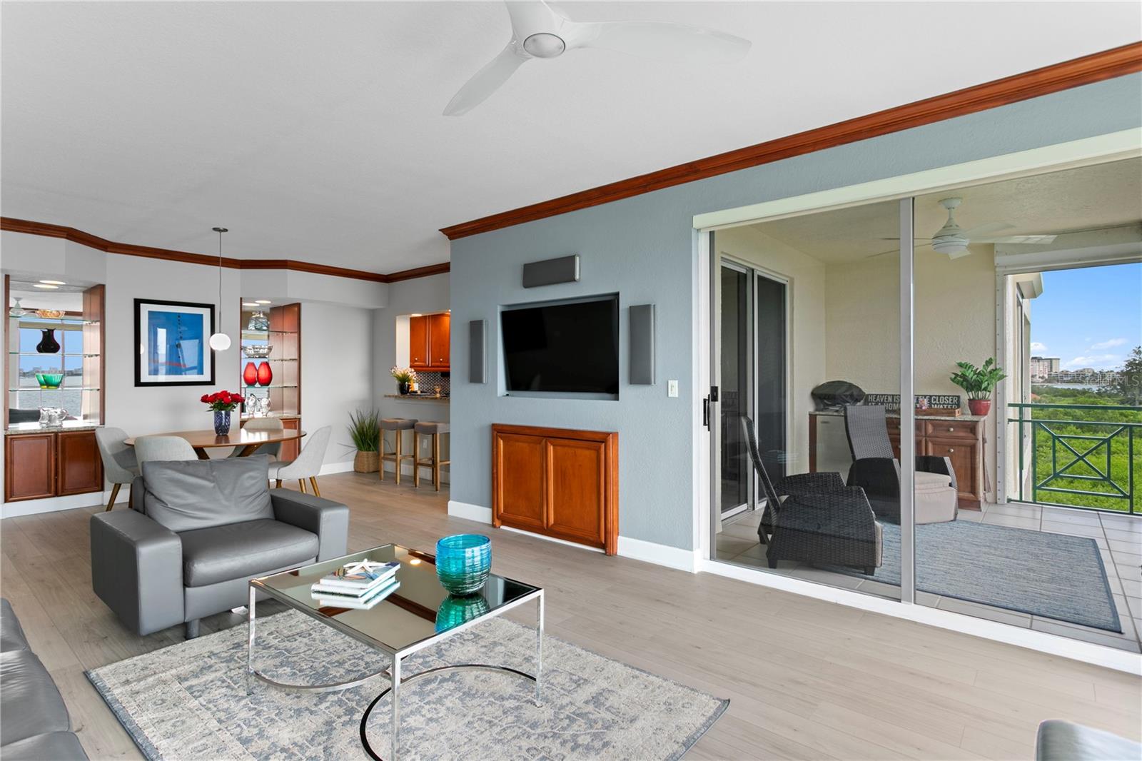 Image 14 of 67 For 4717 Dolphin Cay Lane S 303