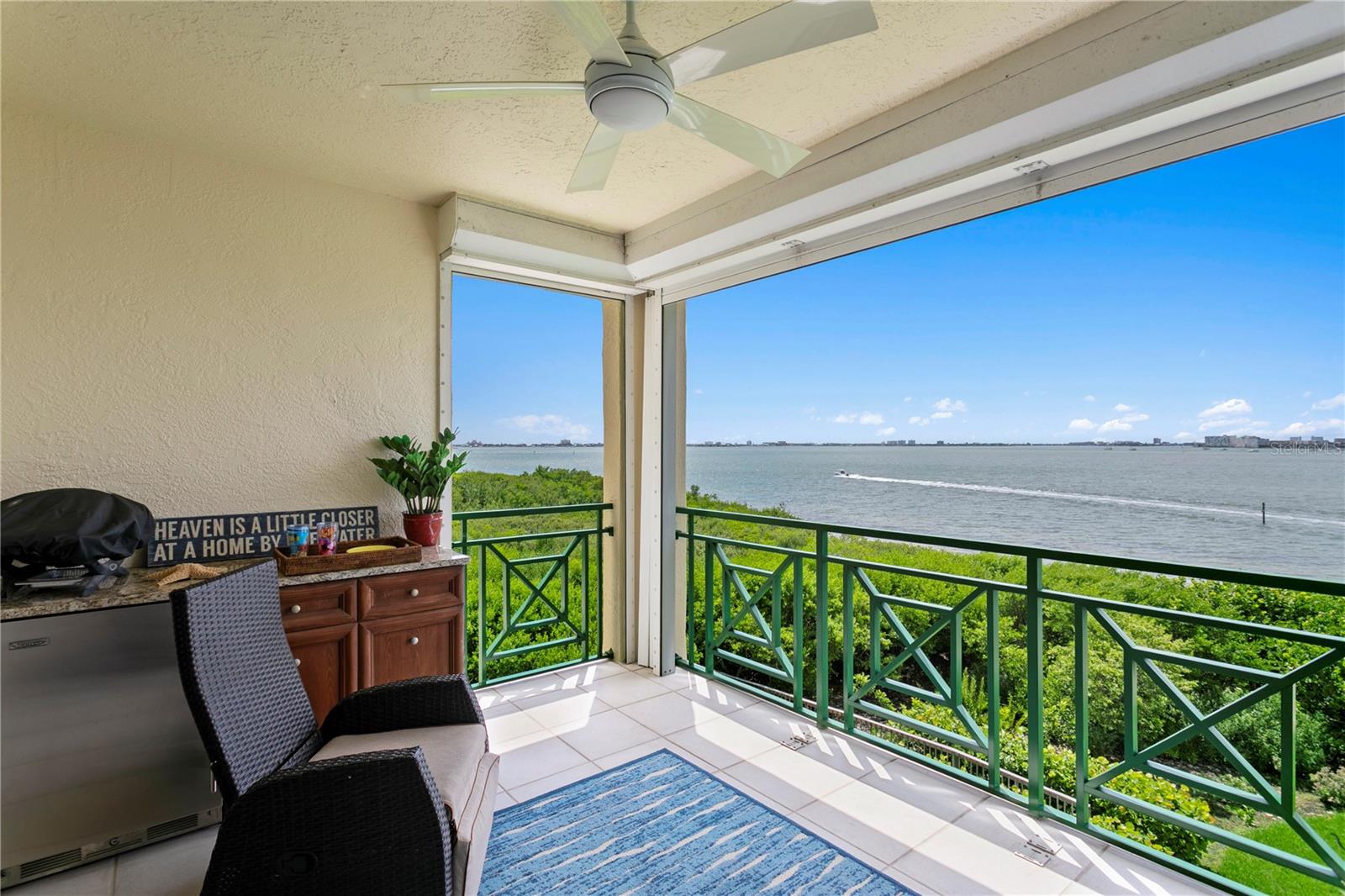 Image 4 of 67 For 4717 Dolphin Cay Lane S 303