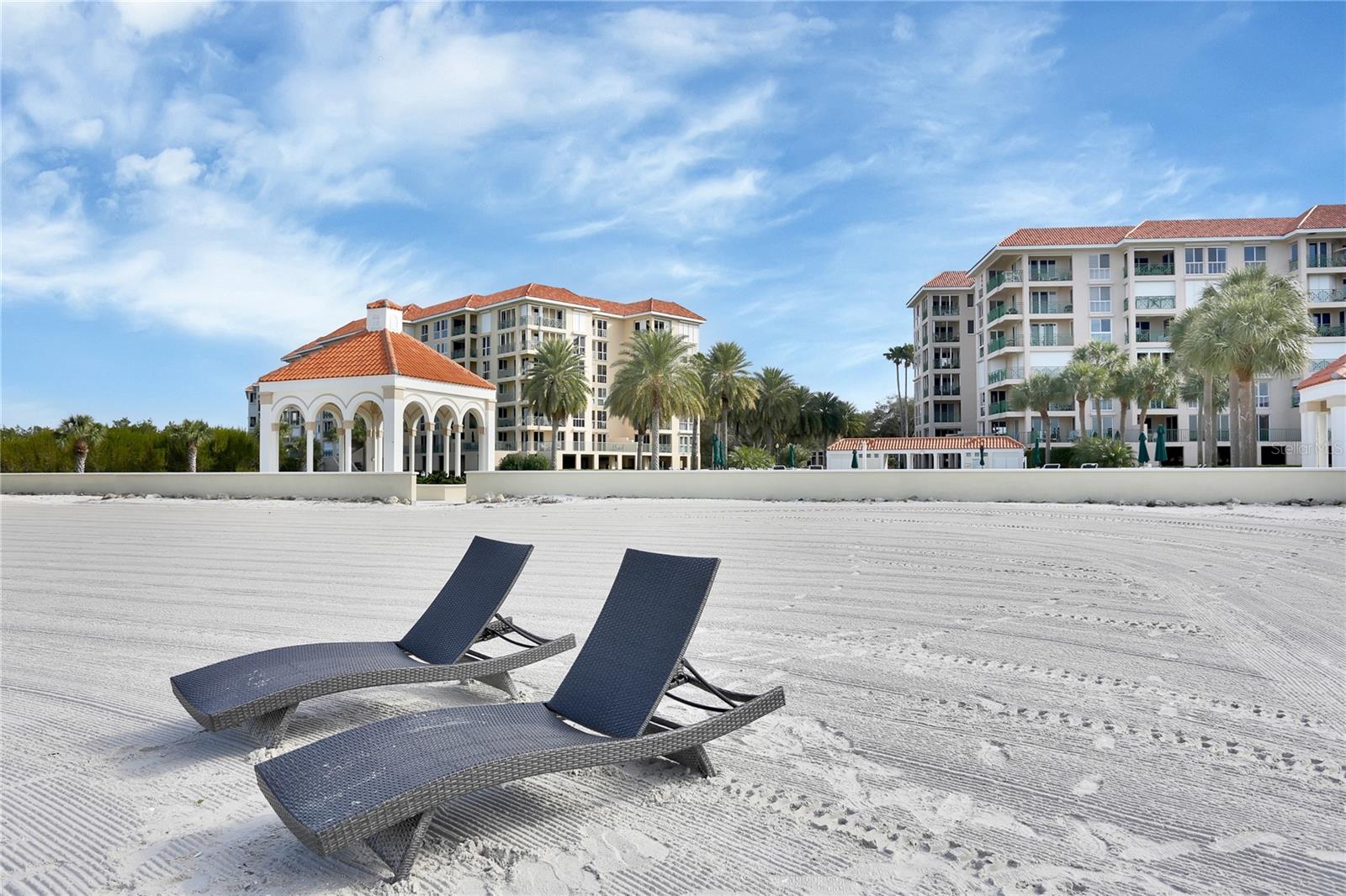 Image 43 of 67 For 4717 Dolphin Cay Lane S 303