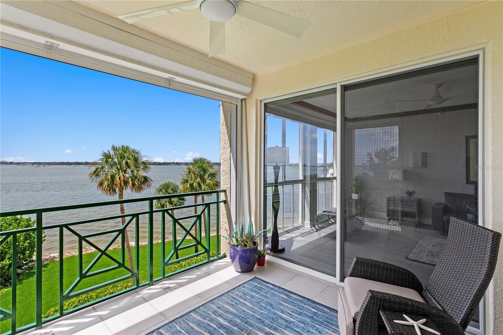 Image 5 of 67 For 4717 Dolphin Cay Lane S 303