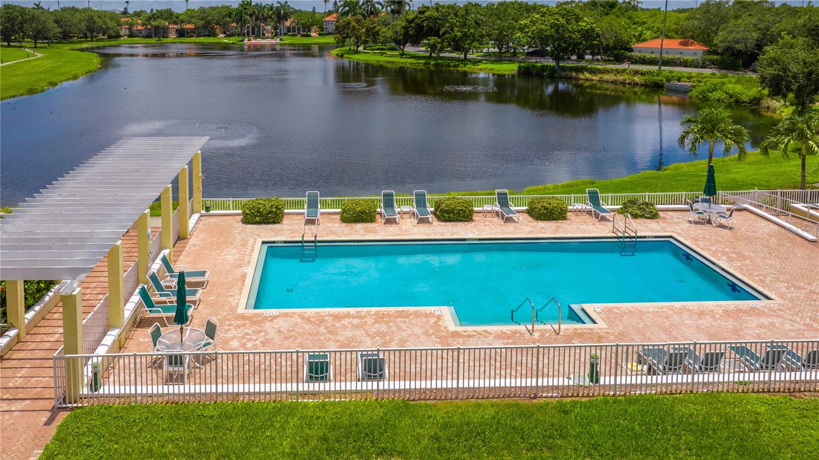 Image 55 of 67 For 4717 Dolphin Cay Lane S 303