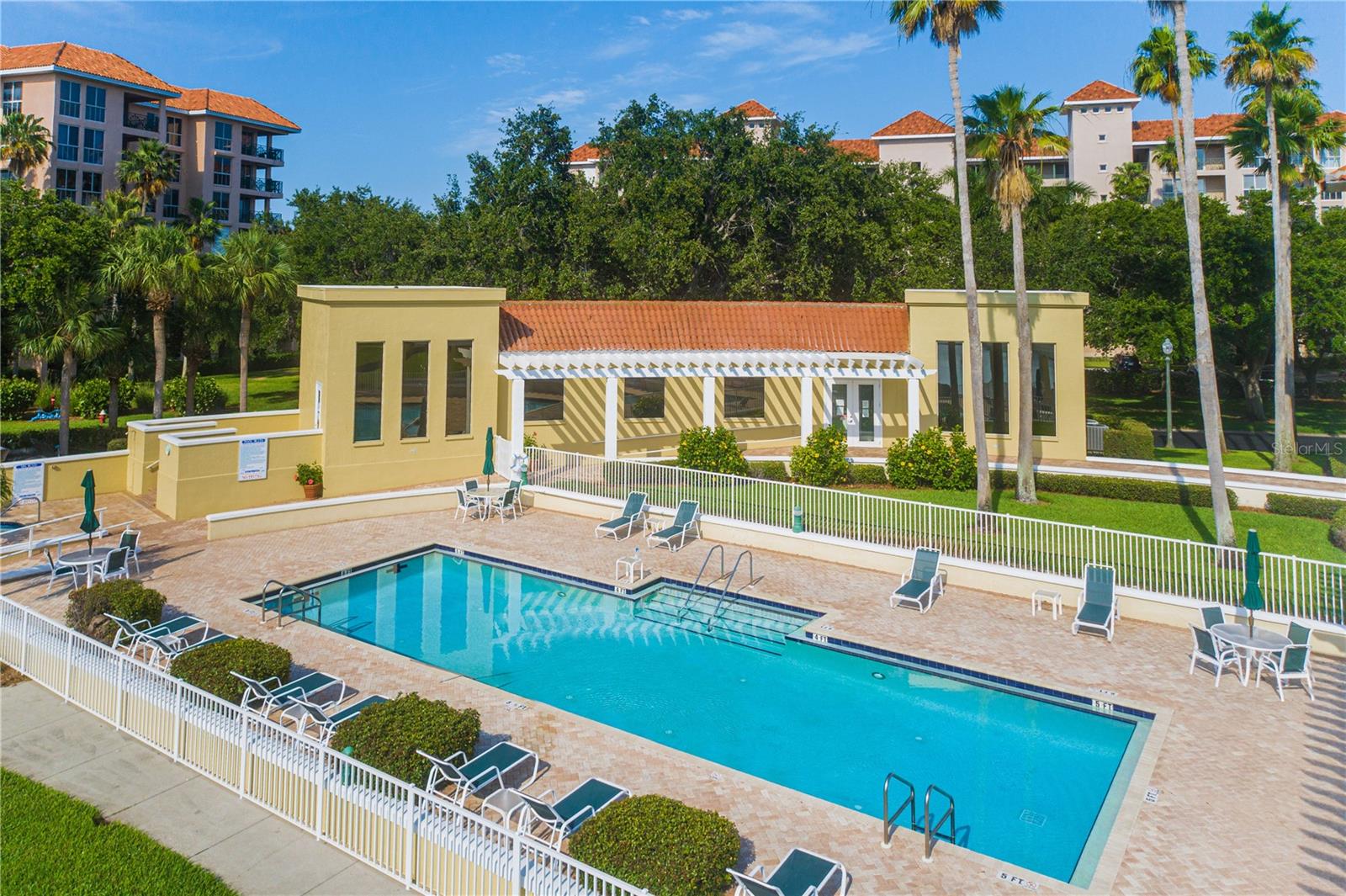 Image 62 of 67 For 4717 Dolphin Cay Lane S 303