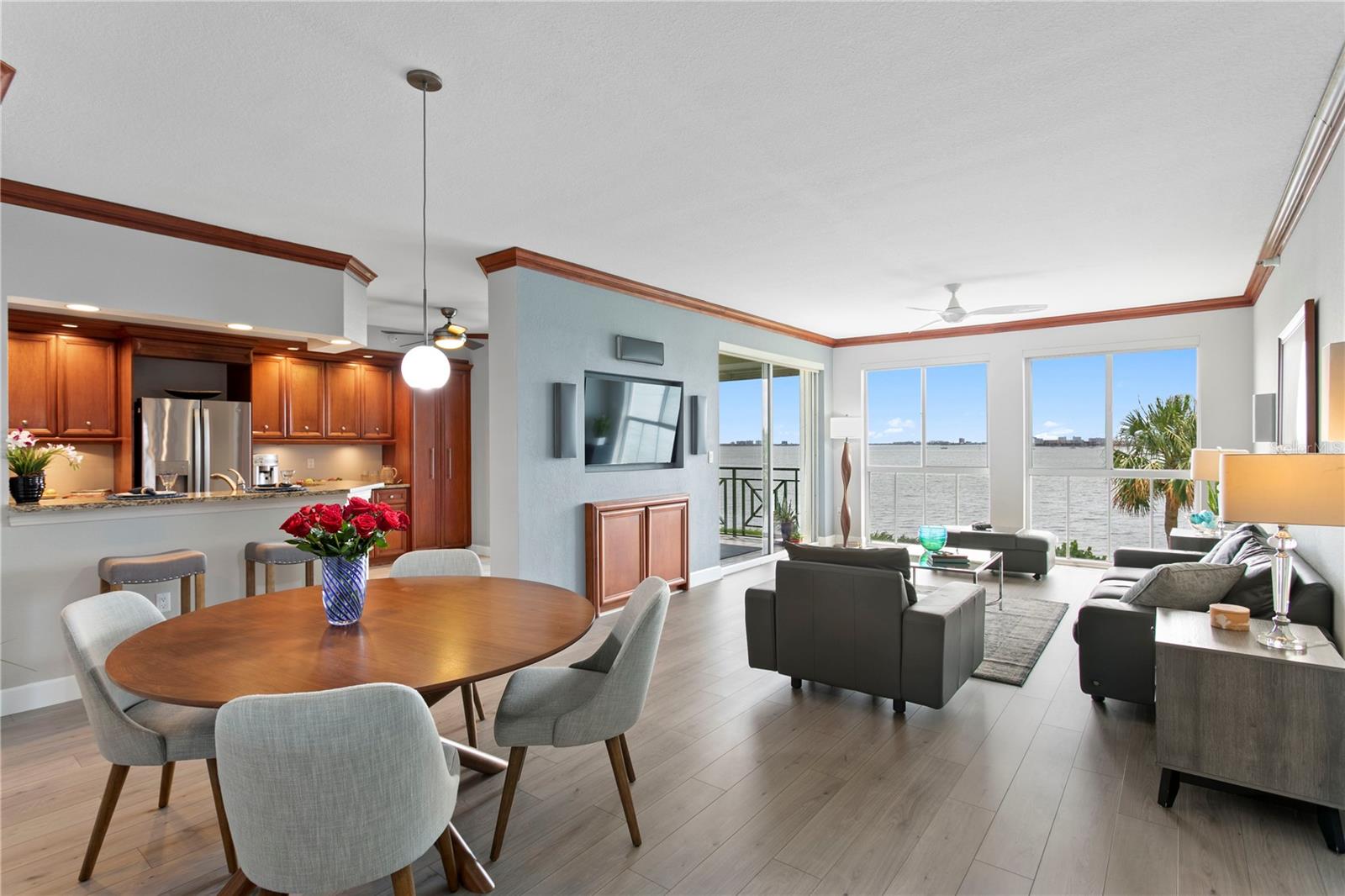 Image 8 of 67 For 4717 Dolphin Cay Lane S 303