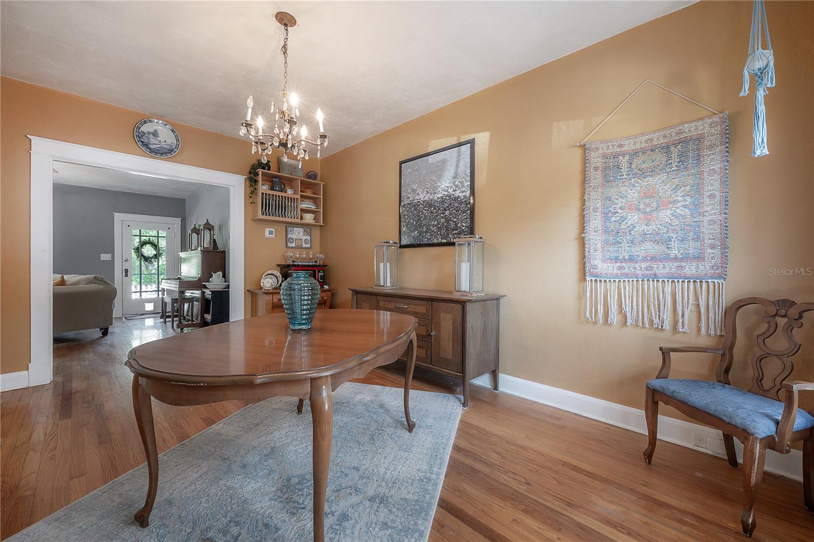 Image 12 of 77 For 917 Idlewild Avenue